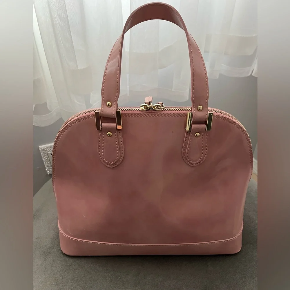 Alberta Di Canio Italian Leather Blush handbag with gold hardware - Picture 2 of 3